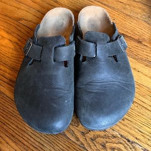 Women’s Boston Birkenstock Clogs